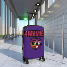 Cargar imagen en el visor de la galería, Maleta con el logo de YAMMIES