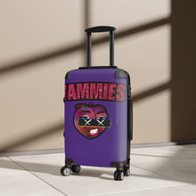 Cargar imagen en el visor de la galería, Maleta con el logo de YAMMIES