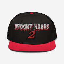Cargar imagen en el visor de la galería, Gorra snapback de la temporada 2 espeluznante