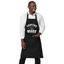 Cargar imagen en el visor de la galería, Delantal rojo de Cooking On Mars