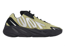 Load image into Gallery viewer, Yeezy 700 MNVN
