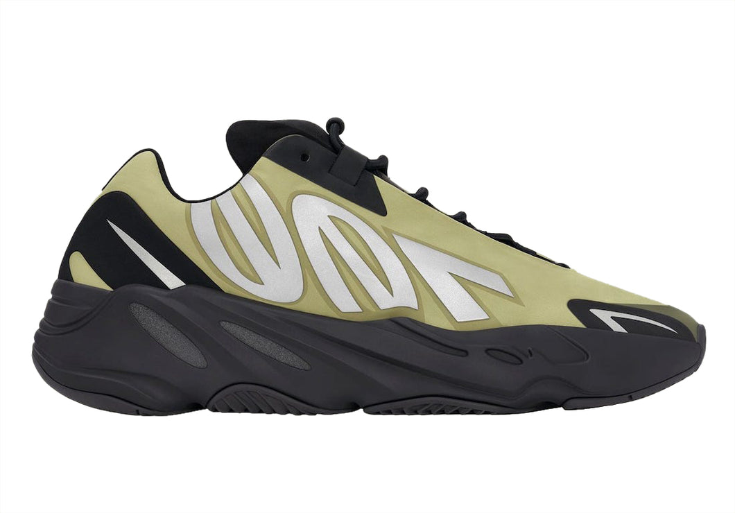 Yeezy 700 MNVN